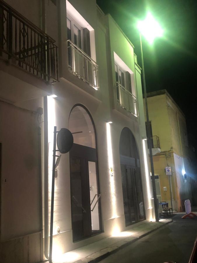Albergo Piazza Risorgimento Porto Cesareo Buitenkant foto