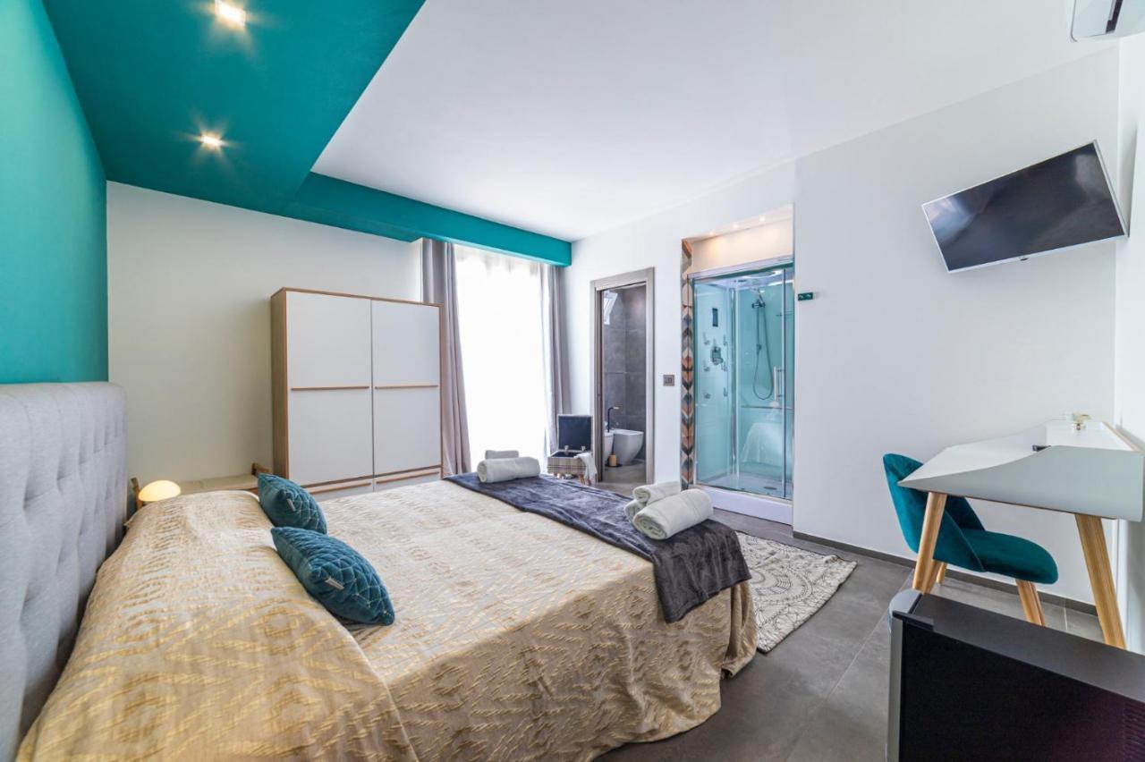 Albergo Piazza Risorgimento Porto Cesareo Buitenkant foto