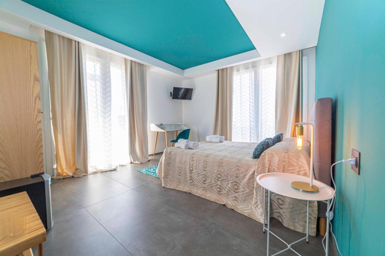 Albergo Piazza Risorgimento Porto Cesareo Buitenkant foto