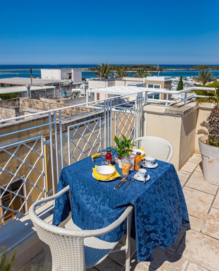 Albergo Piazza Risorgimento Porto Cesareo Buitenkant foto
