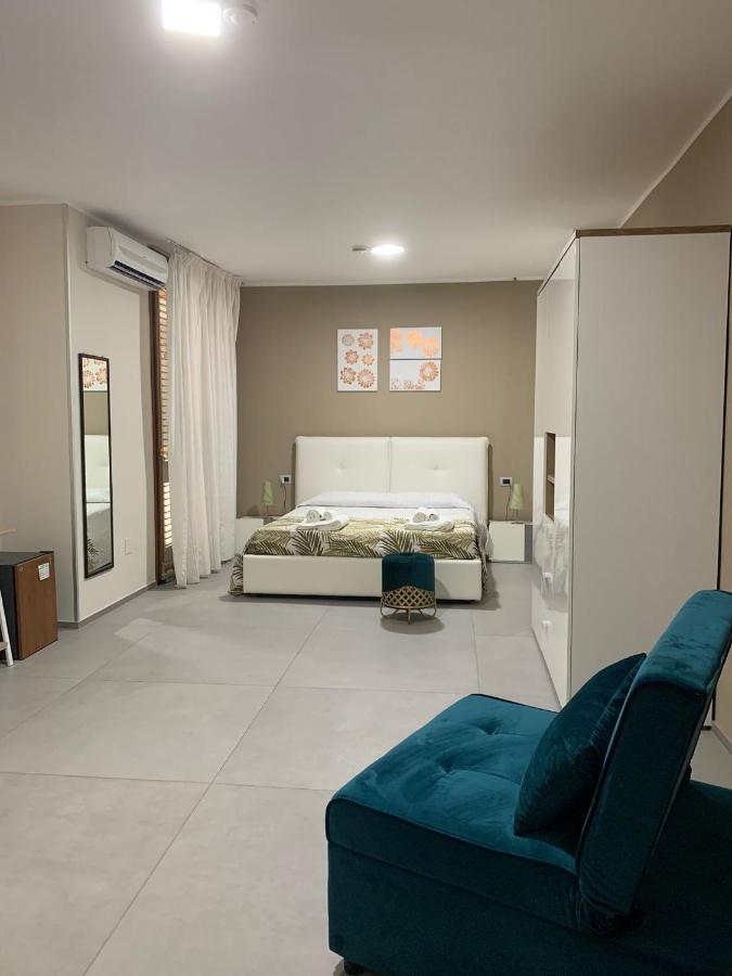 Albergo Piazza Risorgimento Porto Cesareo Buitenkant foto