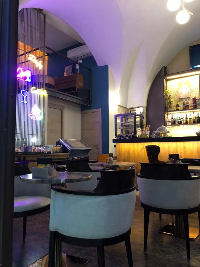 Albergo Piazza Risorgimento Porto Cesareo Buitenkant foto